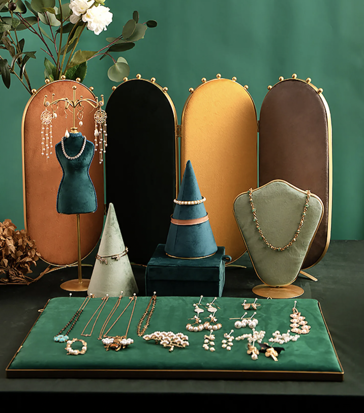 artisan jewelry category