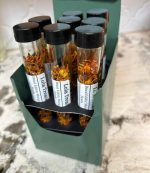 Edible Marigold Flower Petals – Culinary Grade Garnish for Cocktails, Salads, Baking & Entertaining